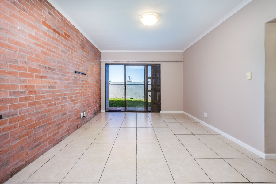 2 Bedroom Property for Sale in Sonstraal Heights Western Cape